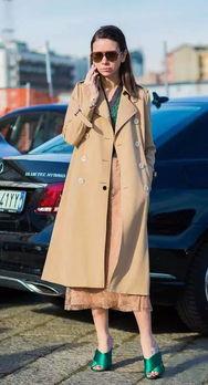 国产黑色风衣女人视频,国产时尚演绎