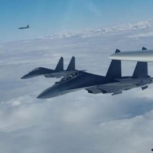 国产su47巡航视频,空中霸主风采再现